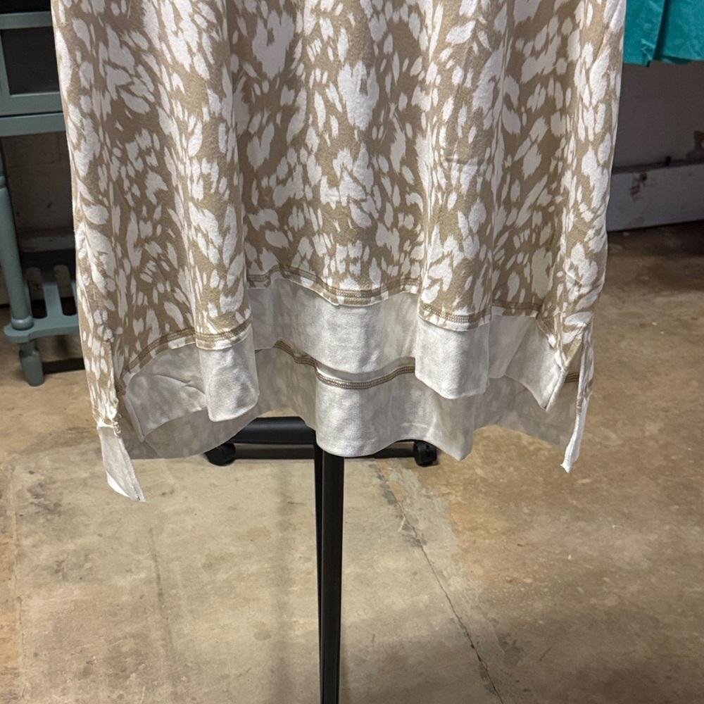 JODIFL Cream and Tan Patterned Tunic - Picture 2 of 6